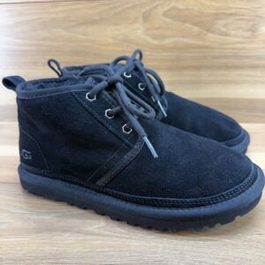 UGG Chukka Neumel Womens Boots 6 Black Suede Shearling Fur Lined